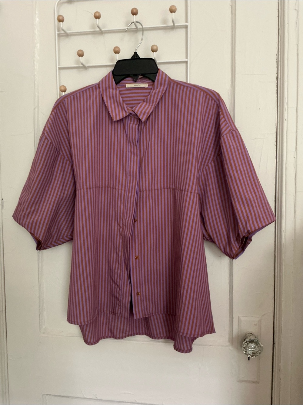 Relaxed Short-Sleeve Button-Down Shirt in Pink Stripe